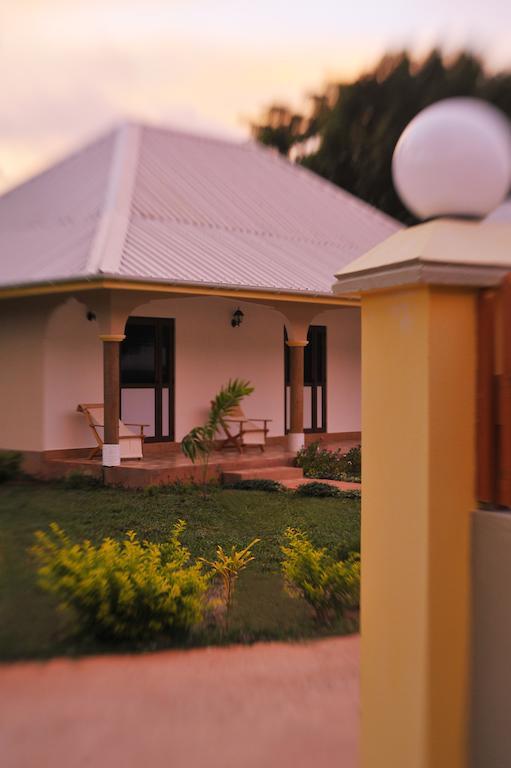 Etoile Labrine Guest House La Digue Dış mekan fotoğraf